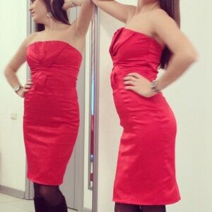 Beautiful gown. Karen Millen